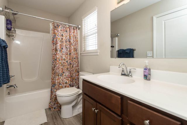 3550 Traemore Drive, Valparaiso, IN 46385