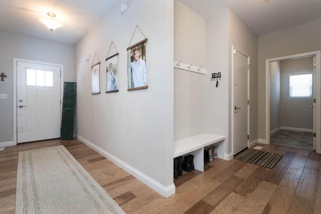 3550 Traemore Drive, Valparaiso, IN 46385