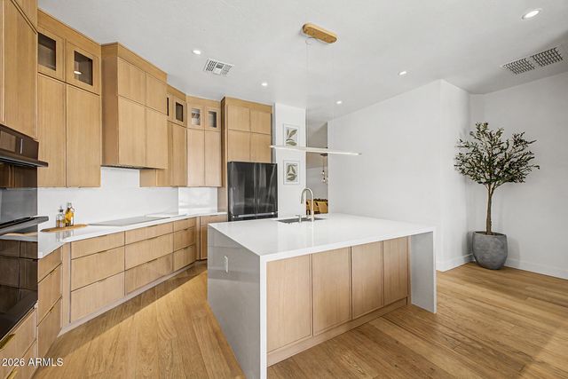 3913 W ESCUDA Drive, Glendale, AZ 85308