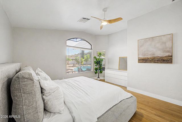 3913 W ESCUDA Drive, Glendale, AZ 85308