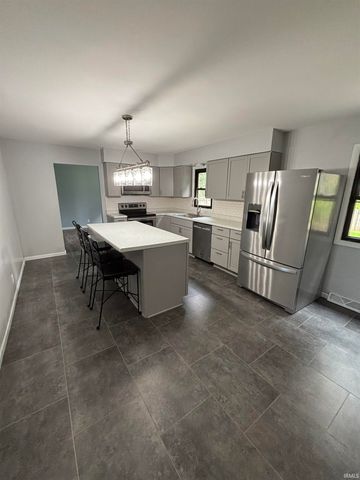 2621 Bonny Lane, Lafayette, IN 47904