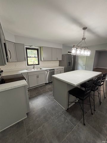 2621 Bonny Lane, Lafayette, IN 47904