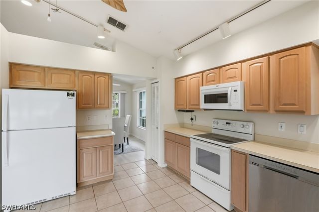 20918 Country Barn DR, Estero, FL 33928