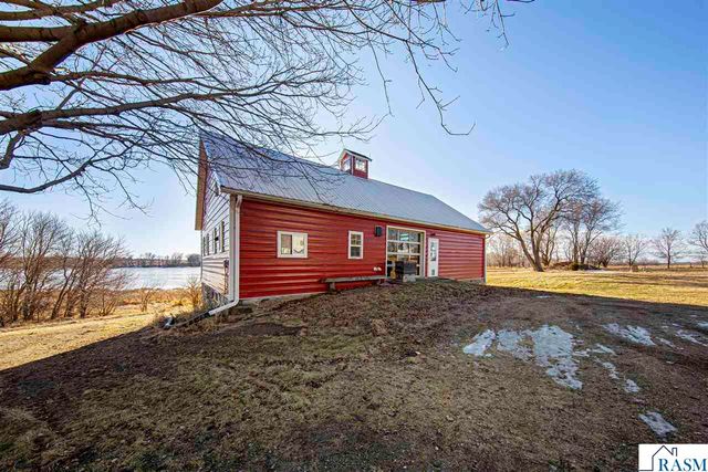 12141 Tripp Avenue, Dundee, MN 56131