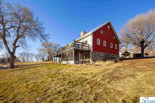 12141 Tripp Avenue, Dundee, MN 56131