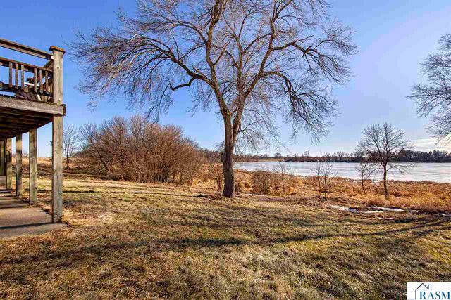 12141 Tripp Avenue, Dundee, MN 56131