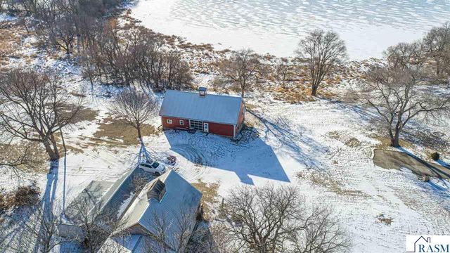 12141 Tripp Avenue, Dundee, MN 56131