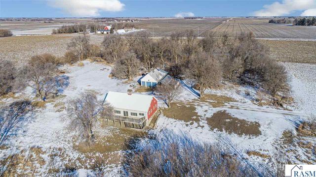 12141 Tripp Avenue, Dundee, MN 56131