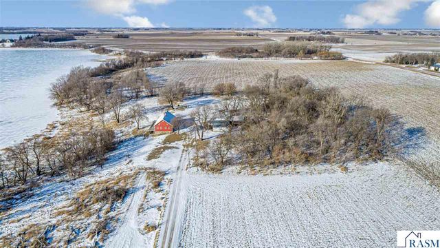 12141 Tripp Avenue, Dundee, MN 56131