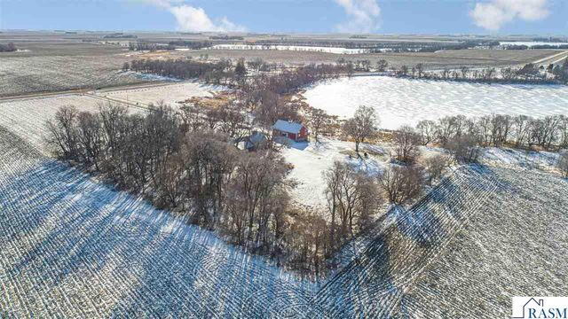 12141 Tripp Avenue, Dundee, MN 56131