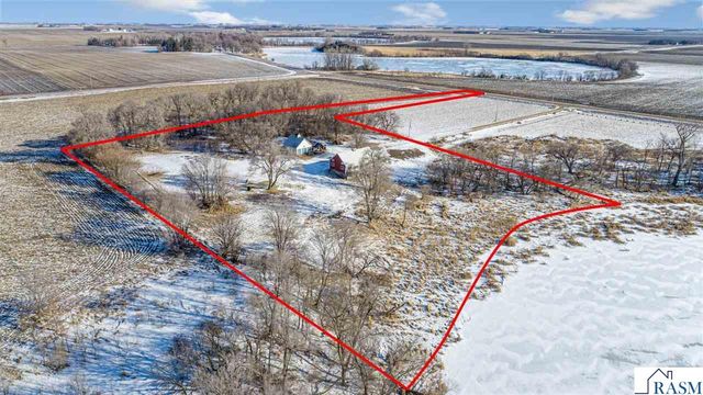 12141 Tripp Avenue, Dundee, MN 56131