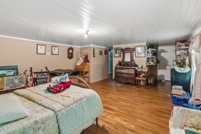 3808 Little Indian Creek Road, Woodbine, KY 40771