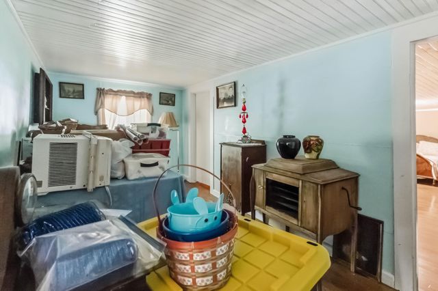 3808 Little Indian Creek Road, Woodbine, KY 40771