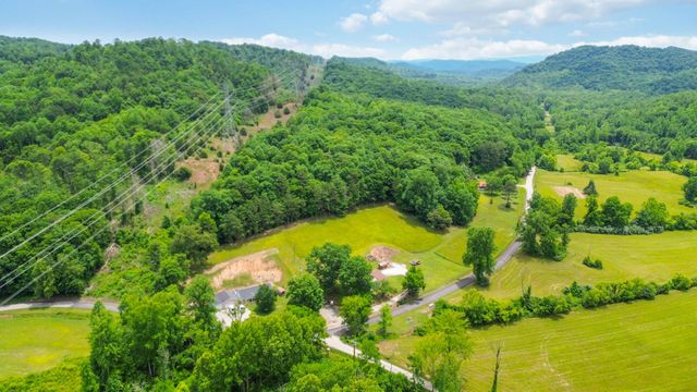 3808 Little Indian Creek Road, Woodbine, KY 40771