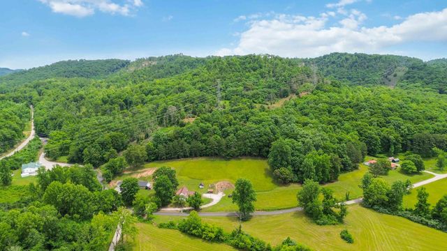 3808 Little Indian Creek Road, Woodbine, KY 40771