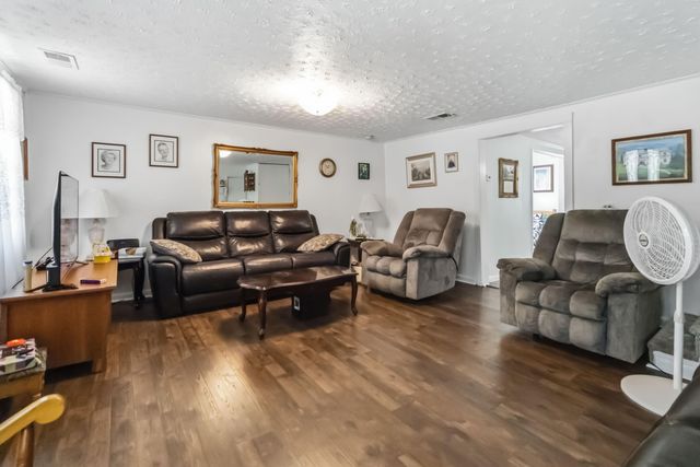 3808 Little Indian Creek Road, Woodbine, KY 40771