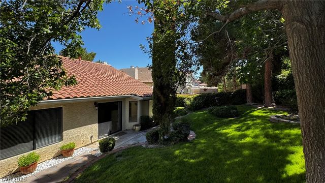 3025 Harborside Drive, Las Vegas, NV 89117