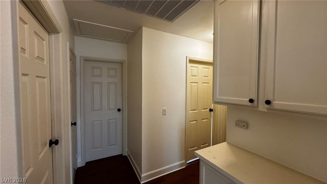 3025 Harborside Drive, Las Vegas, NV 89117