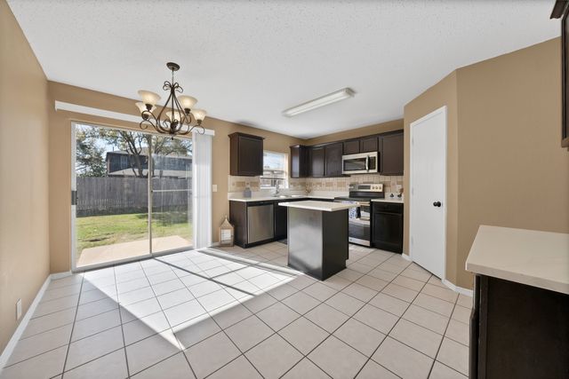 115 Walnut Drive, Seagoville, TX 75159