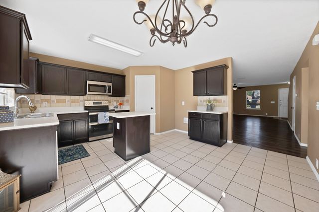 115 Walnut Drive, Seagoville, TX 75159