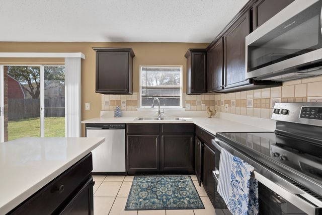 115 Walnut Drive, Seagoville, TX 75159