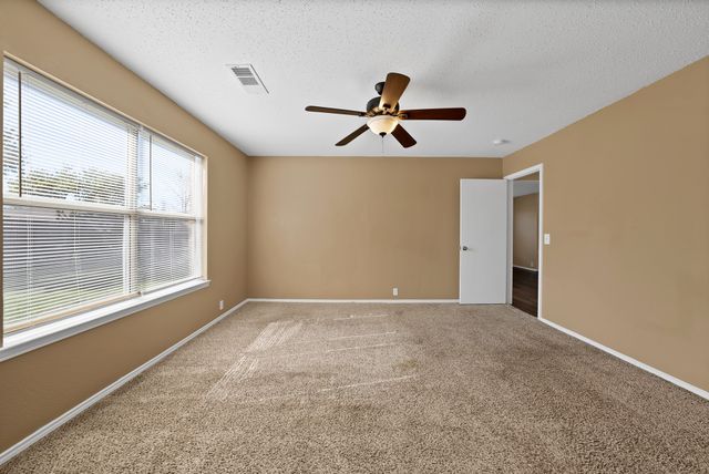 115 Walnut Drive, Seagoville, TX 75159