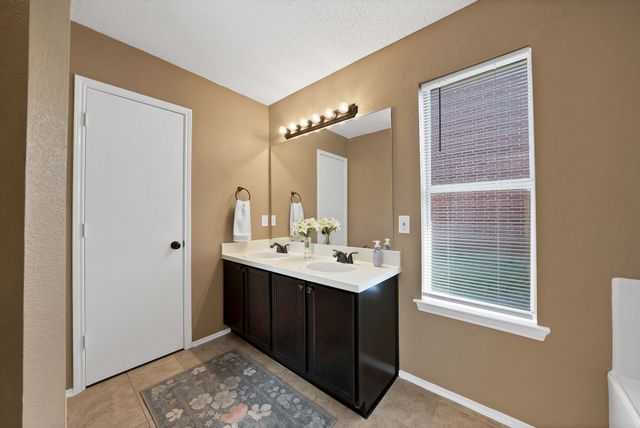 115 Walnut Drive, Seagoville, TX 75159