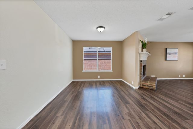 115 Walnut Drive, Seagoville, TX 75159