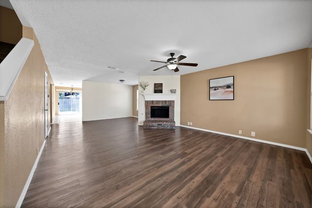 115 Walnut Drive, Seagoville, TX 75159