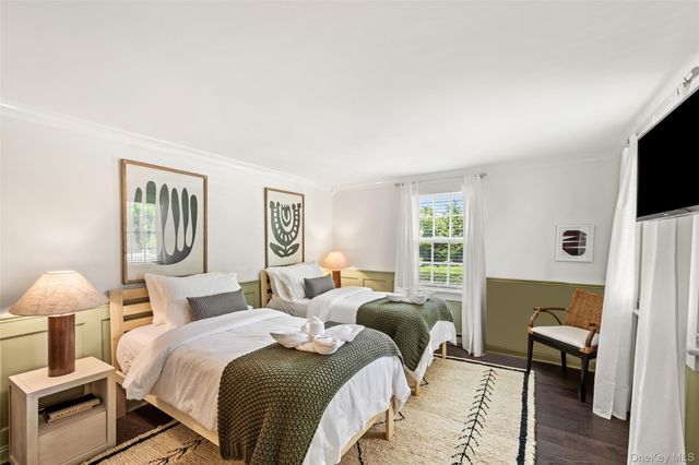 244 N Main Street, Southampton, NY 11968