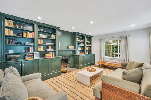 244 N Main Street, Southampton, NY 11968