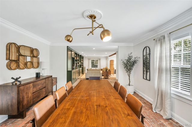 244 N Main Street, Southampton, NY 11968