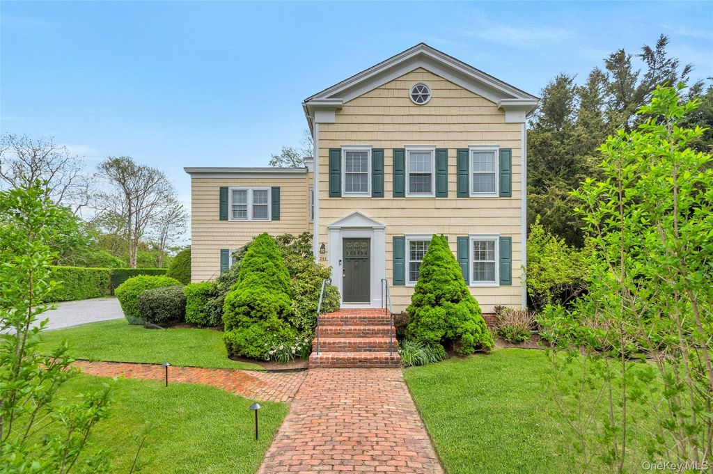 244 N Main Street, Southampton, NY 11968