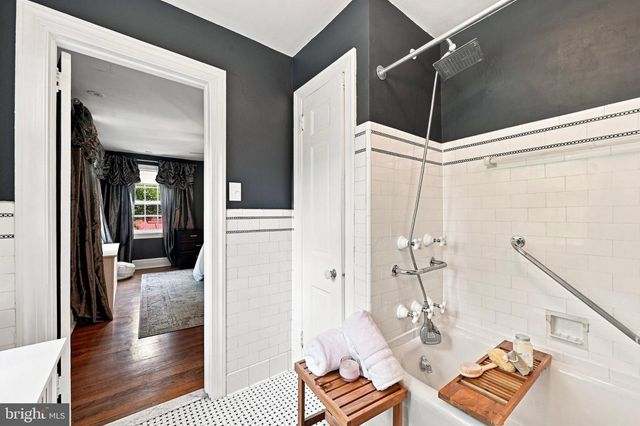 702 GREENHILL AVE, Wilmington, DE 19805