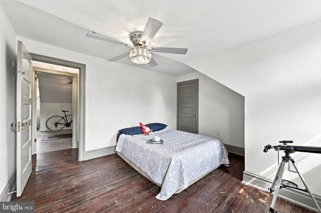 702 GREENHILL AVE, Wilmington, DE 19805