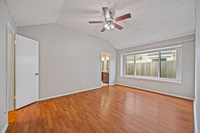 18123 Lake Bend Drive, Houston, TX 77084