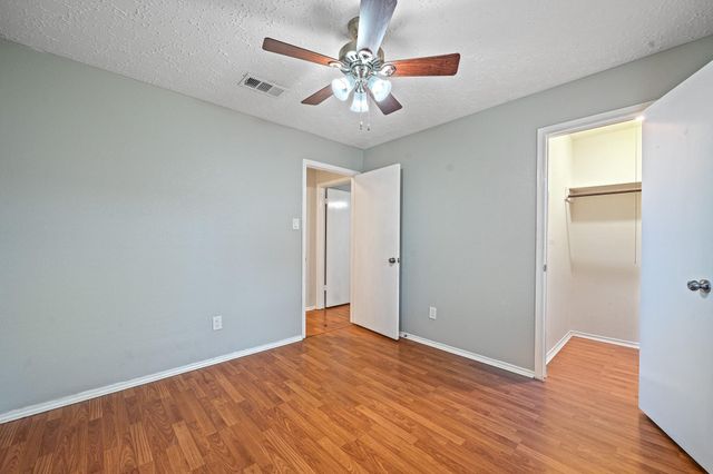 18123 Lake Bend Drive, Houston, TX 77084