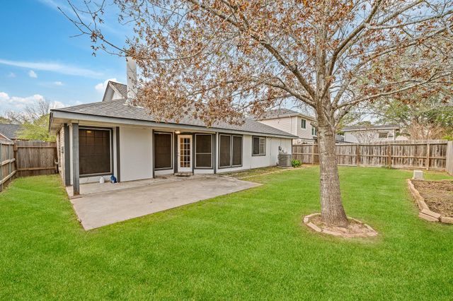 18123 Lake Bend Drive, Houston, TX 77084