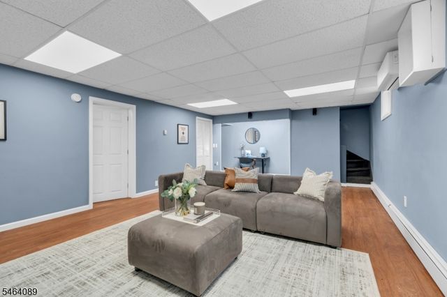 21 Mcguire St, Woodbridge Twp., NJ 08840
