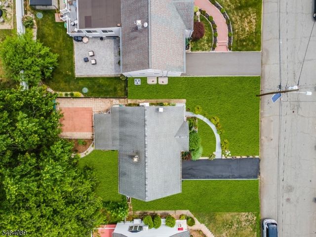 21 Mcguire St, Woodbridge Twp., NJ 08840