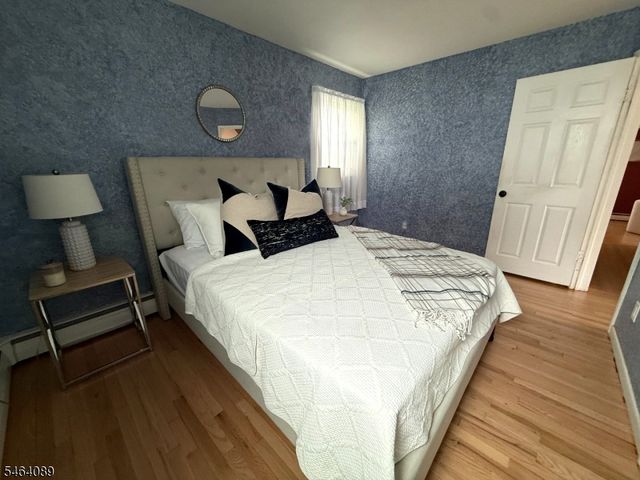 21 Mcguire St, Woodbridge Twp., NJ 08840