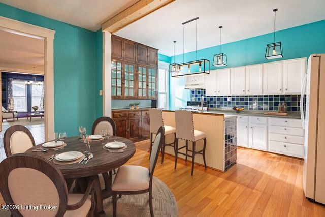 132 Stoll Ave, Louisville, KY 40206