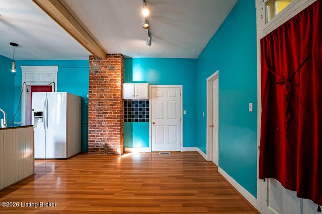 132 Stoll Ave, Louisville, KY 40206