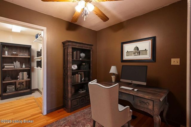 132 Stoll Ave, Louisville, KY 40206