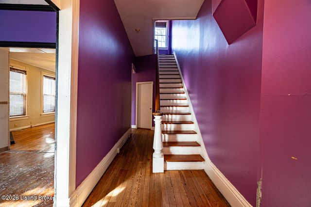 132 Stoll Ave, Louisville, KY 40206