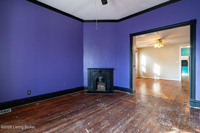 132 Stoll Ave, Louisville, KY 40206