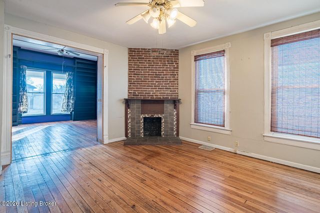 132 Stoll Ave, Louisville, KY 40206