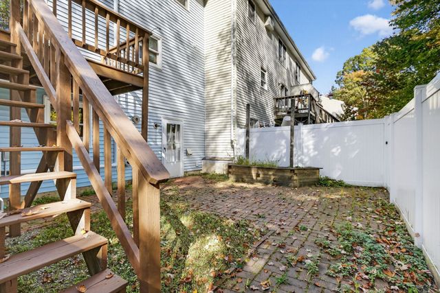 620 Hackett Hill Road, Manchester, NH 03102