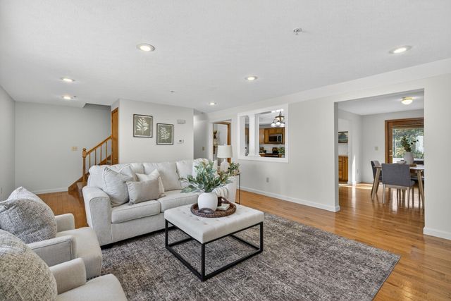 620 Hackett Hill Road, Manchester, NH 03102