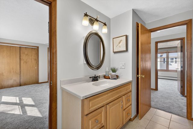 620 Hackett Hill Road, Manchester, NH 03102